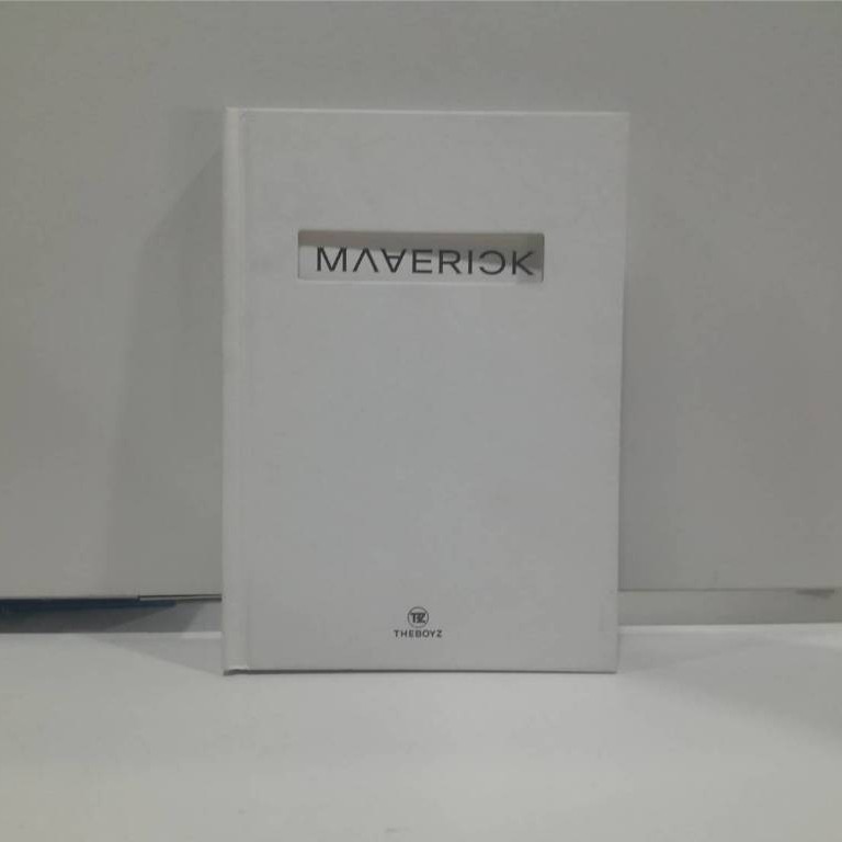 1 CD MUSIC  ซีดีเพลงเกาหลี  THE BOYZ 3rd Single Album [MAVERICK] MOOD Ver   (F12B15)