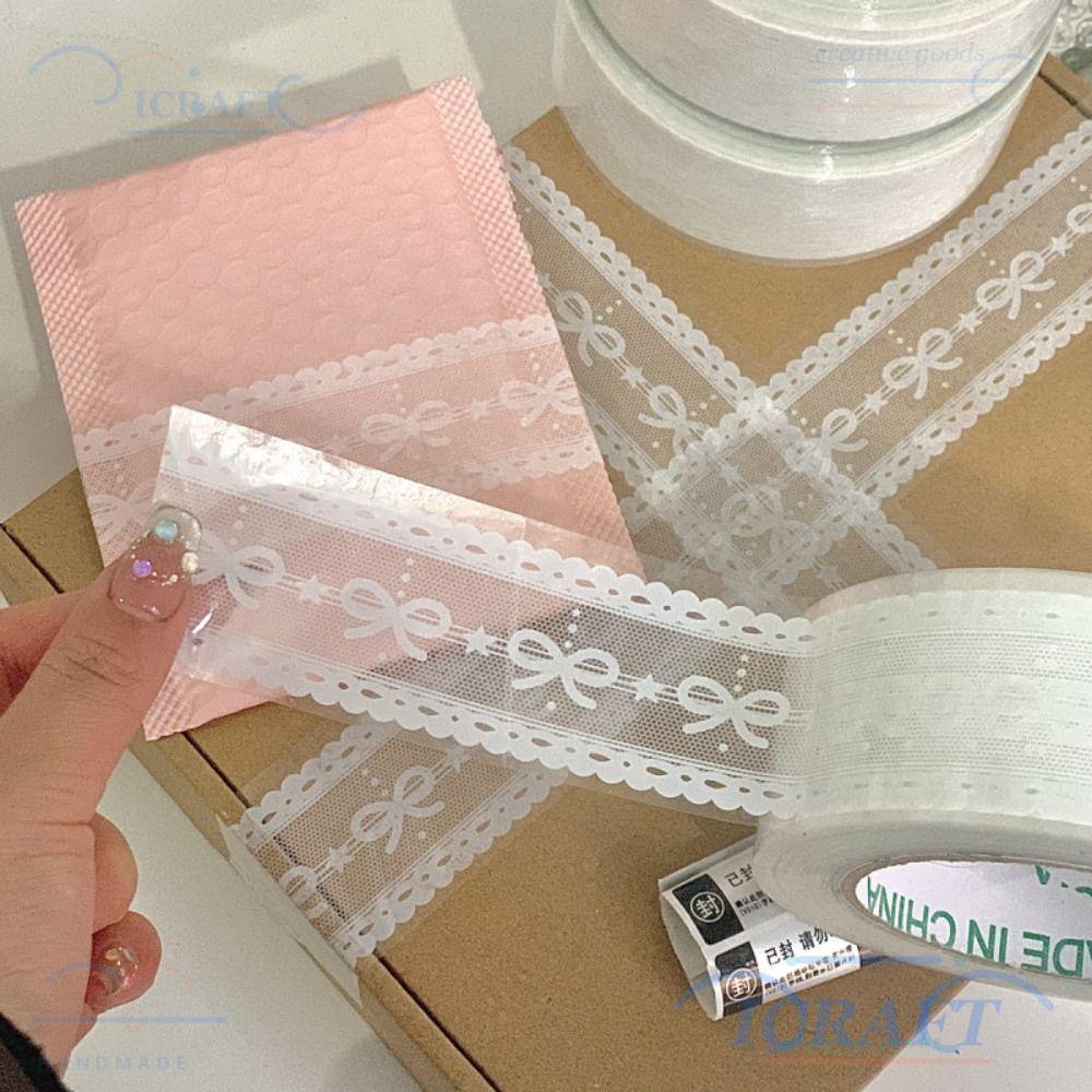 เทปบรรจุภัณฑ์กล่องของขวัญ ICRAFT, 100M/ม้วน Bowknot Masking Tape, แฟชั่น DIY Elegant Lace Tape สําหรับซีลกระเป๋า