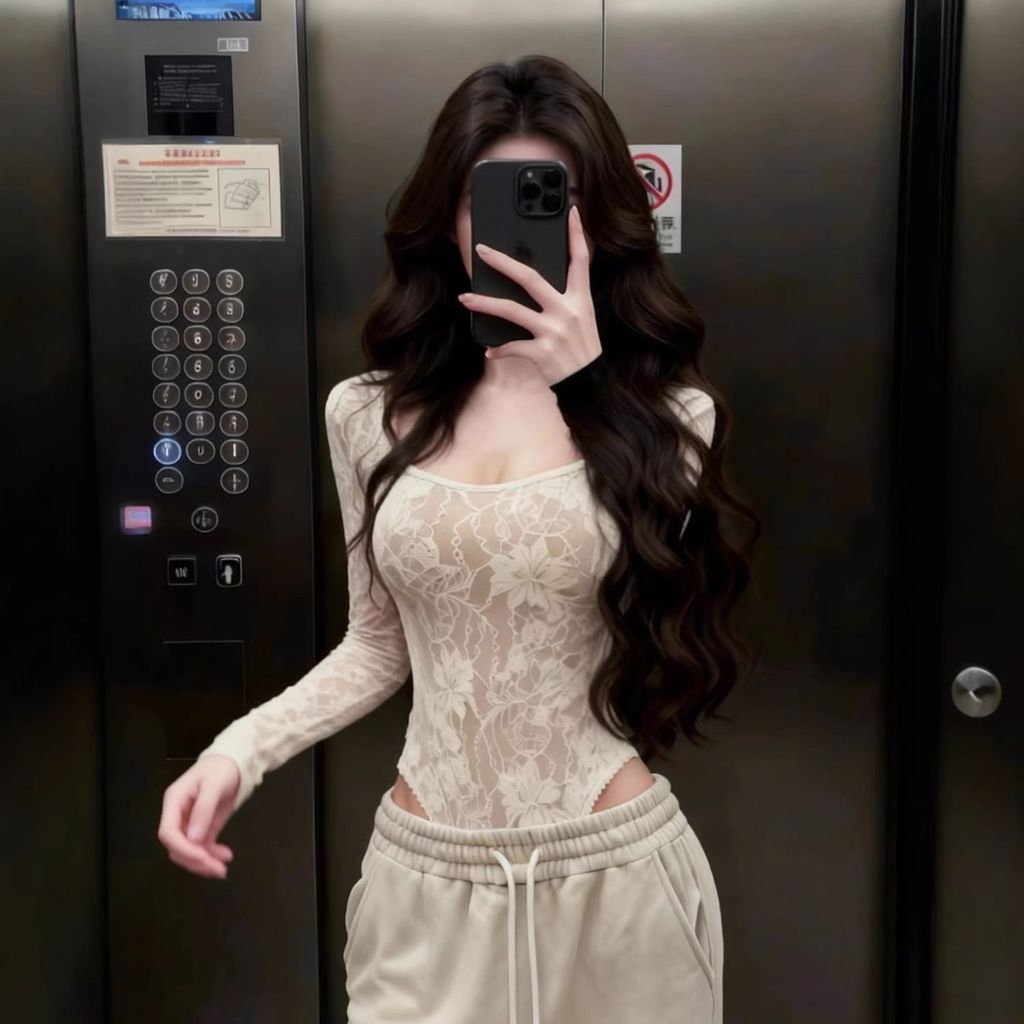 ใหม่ Pure Desire ลูกไม้ Jumpsuit Bottoming เสื้อผู้หญิงฤดูใบไม้ผลิฤดูใบไม้ร่วงสาวร้อนกระชับเซ็กซี่อารมณ์เสื้อแขนยาว