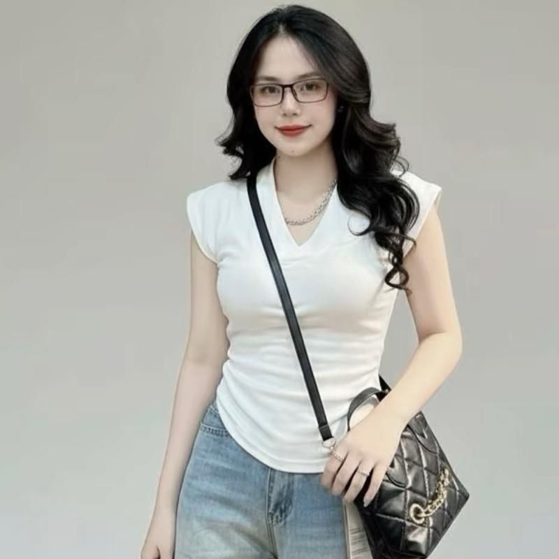 CT9a เสื้อยืดผู้หญิง PHOM กอดคอเต่าแขนกุดเอว