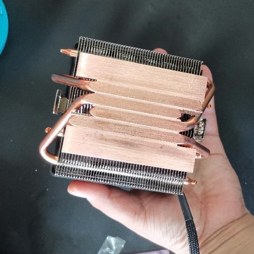 (preloved)พัดลมระบายความร้อน AMD RGB จาก AMD Ryzen 3700X
