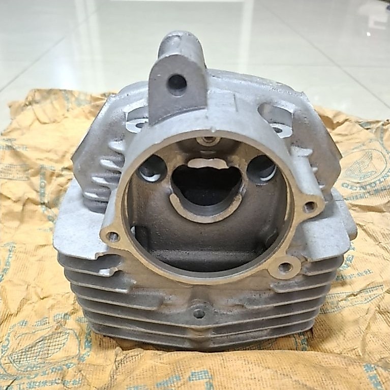 ฝาสูบ Honda CB100-CB100K0-K1-K2-SL100-XL100-K0 ของแท้ญี่ปุ่นใหม่เก่าเก็บสวยๆพร้อมใส่ใช้งานได้เลย