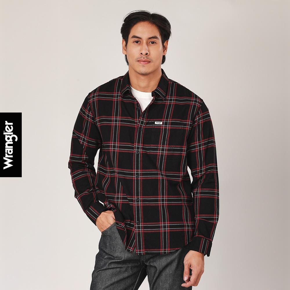 WRANGLER เสื้อเชิ้ตแขนยาวผู้ชาย รุ่น WR F425MSHLF55 สีดำ