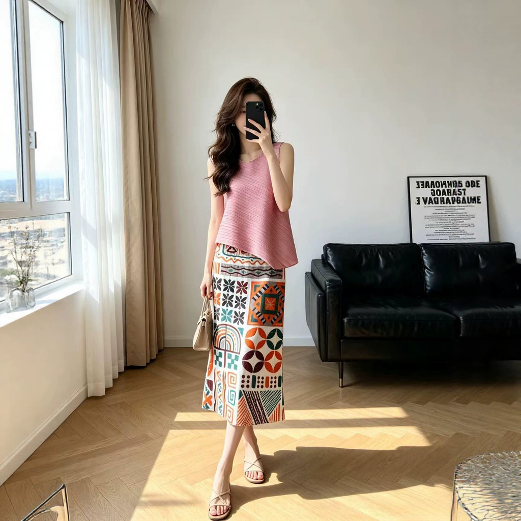 เสื้อผ้าจีบ สไตล์ญี่ปุ่นเนื้อจีบแขนกุดด้านบนผู้หญิงฤดูร้อนหลวมระบายอากาศทุกการแข่งขันสบายๆทุกวันสไตล์เสื้อกั๊กผู้หญิงที่สง่างาม
