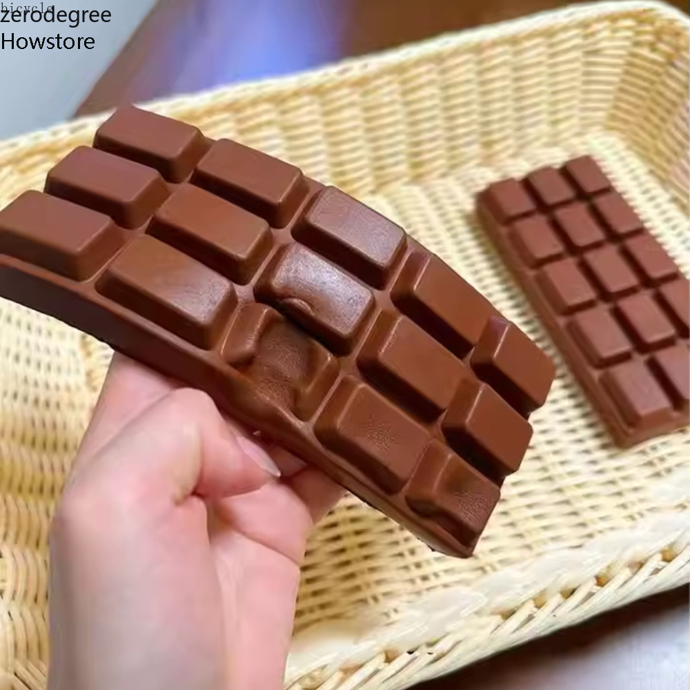 ของเล่นบีบกลิ่นช็อกโกแลตแบบคืนรูปช้า ของเล่นสัมผัสอาหารเหมือนจริงเพื่อบรรเทาความเครียด เหมาะสำหรับผู้ใหญ่ วัสดุ TPR ของสะสมช็อกโกแลตน่ารัก