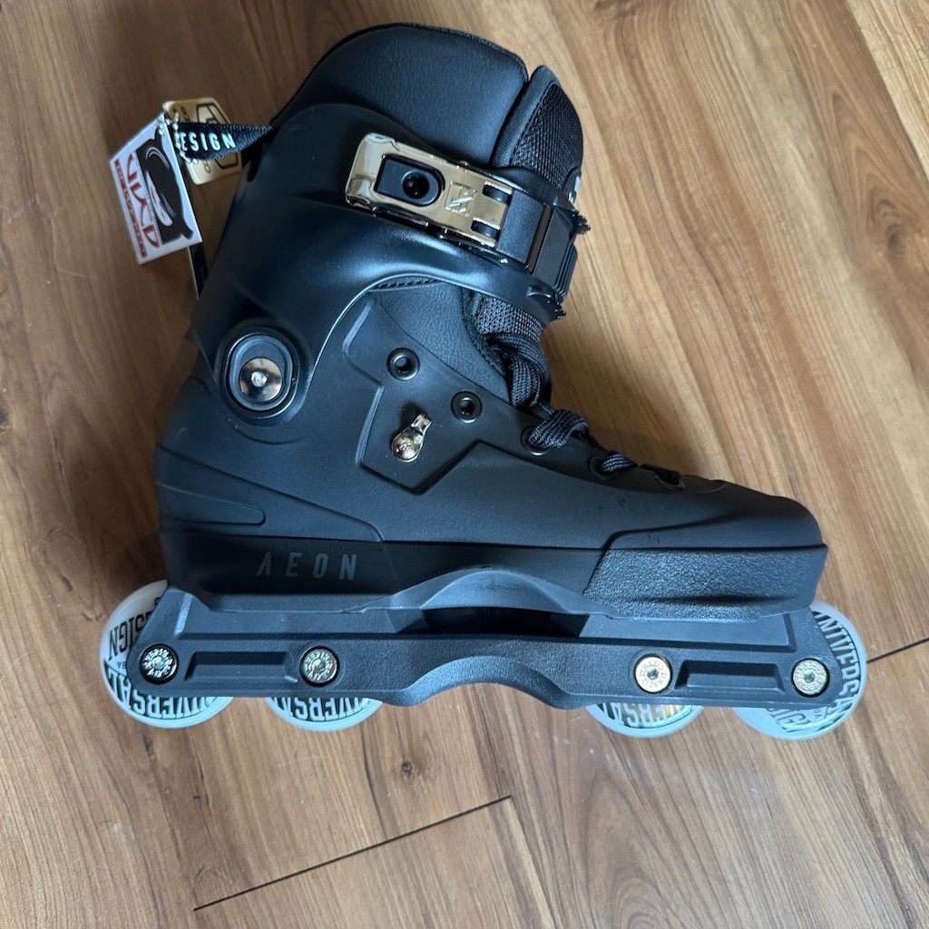 USD - Aeon 60 Black Aggressive อินไลน์สเก็ต
