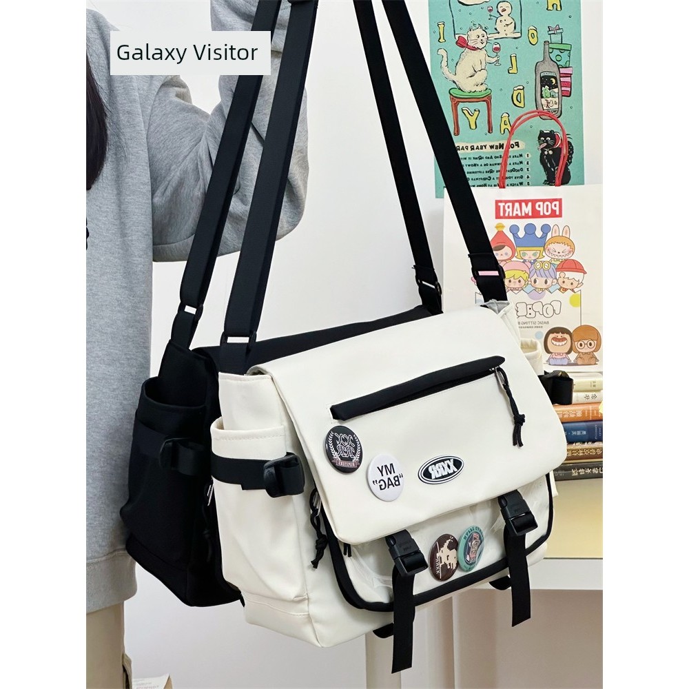 gental women กระเป๋า berry q Tooling College Students Class เวอร์ชั่นเกาหลีกระเป๋า Messenger อินเทรน