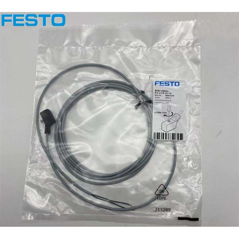 สายเชื่อมต่อใบมีดวาล์ว Fisto NEBV-Z4WA2L-RE-2.5-5-N-LE2-S1 8047679 8047680
