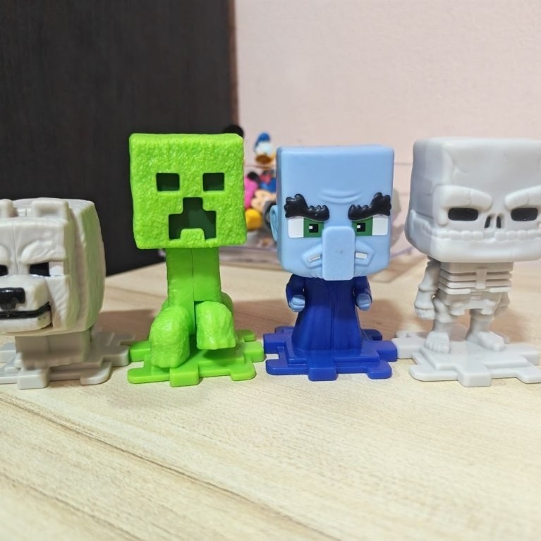McDonalds Toy ตัวละคร Minecraft จากภาพยนตร์ Minecraft
