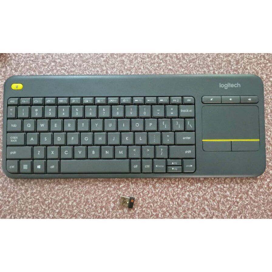 Logitech K400plus แผงสัมผัสคีย์บอร์ดสัมผัสไร้สายห้องนั่งเล่นโซฟา Android สมาร์ททีวี iptv