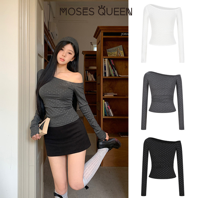 < MOSESQUEEN > เสื้อผ้าแบบดีไซน์อเมริกัน แขนยาว ไหล่เอียง สำหรับผู้หญิง ฤดูใบไม้ร่วงและฤดูหนาว เสื้อผ้าใหม่ แนวเด็กสาวร้อนแรง แบบไม่ต้องสวมไหล่ ใส่สบาย ทรงกระชับ #62829