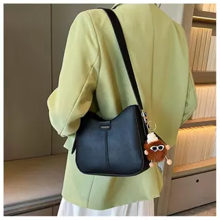 Baguette Bag กระเป๋าสะพายข้างผู้หญิง หนัง PU คุณภาพดี พร้อมพวงกุญแจการ์ตูนและสายสะพายปรับได้-369
