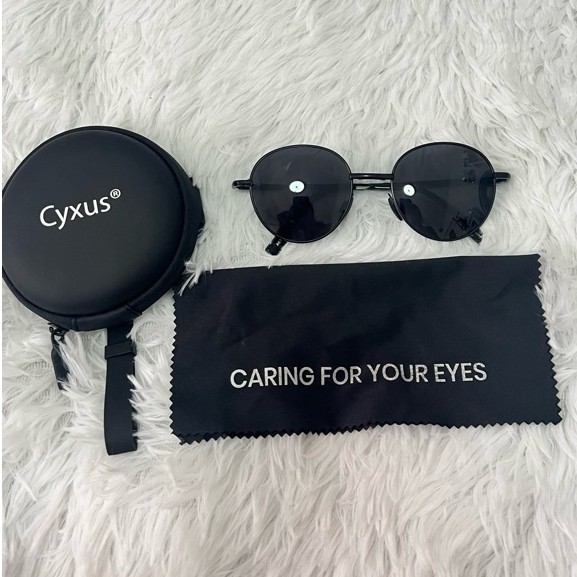 ส่งต่อ แว่นตากันแดด แบรนด์ Cyxus (มือสอง)