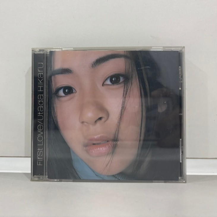1 CD MUSIC  ซีดีเพลงสากล    First LOVE/Utada Hikaru    (C10B69)