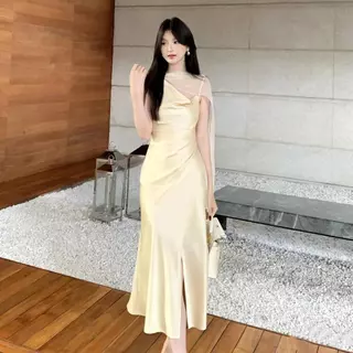 mimi-เดรสสายเดี่ยวยาวสำหรับผู้หญิง ดีไซน์สายริบบิ้นพลิ้วไหว เซ็กซี่ แฟชั่นและสง่างาม มันช่วยเน้นสัดส่วนของร่างกาย#99436