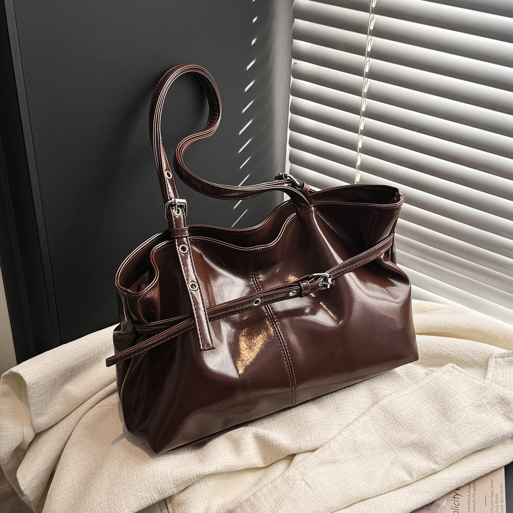 เวอร์ชั่นเกาหลี Underarm Tote Bag 2026 สไตล์ใหม่ความจุขนาดใหญ่ Commuter All-Match One-Shoulder Female Bag
