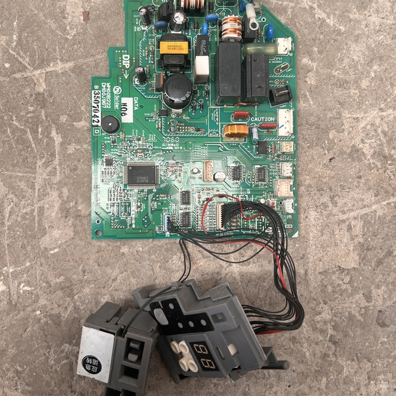 บอร์ดคอมพิวเตอร์เครื่องปรับอากาศ Mitsubishi Electric ดั้งเดิม MSD-BF09VC WM00B222 DM00J967