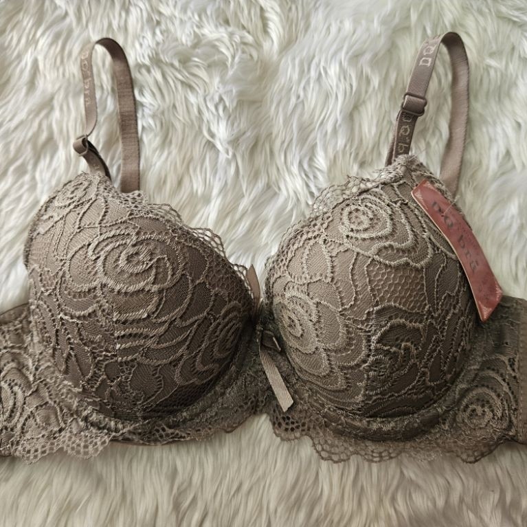 DQ 'bra เสื้อในลูกไม้ฟองน้ำบาง ใส่สบาย ไม่หนา อกสวยธรรมชาติ มี 3 สี สุ่มสี | 34/75 36/80