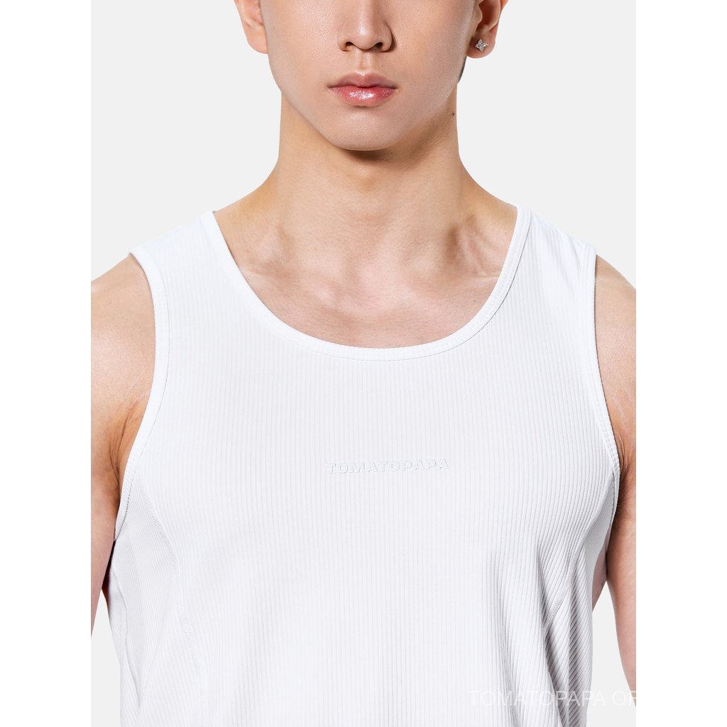 TOMATOPAPA Mens Simple Breathable Slim-fit Vest-High Elastic Sports Fitness Casual Fashion Sweat Vest — صورة 3