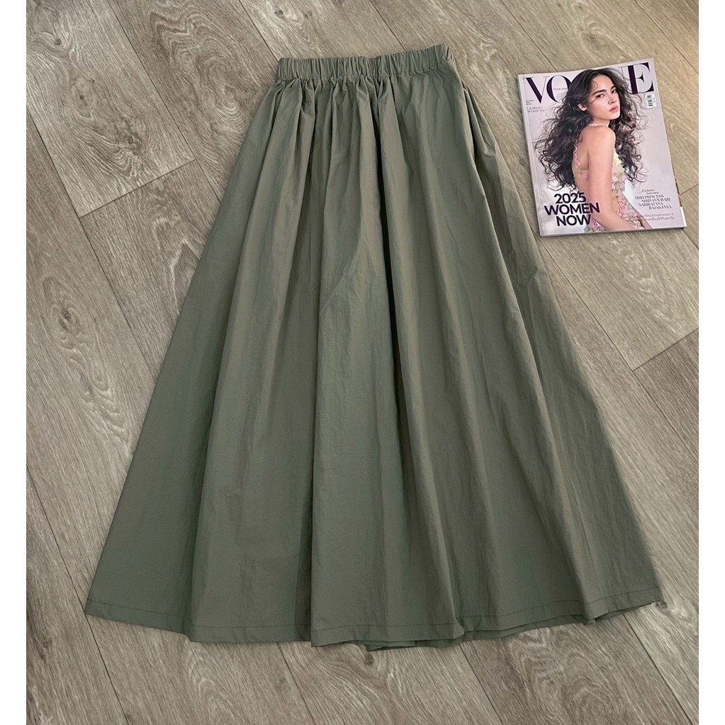 U..iqlo Volume Skirt กระโปรงผ้า เอวยืด ทรงสวย งานแท้