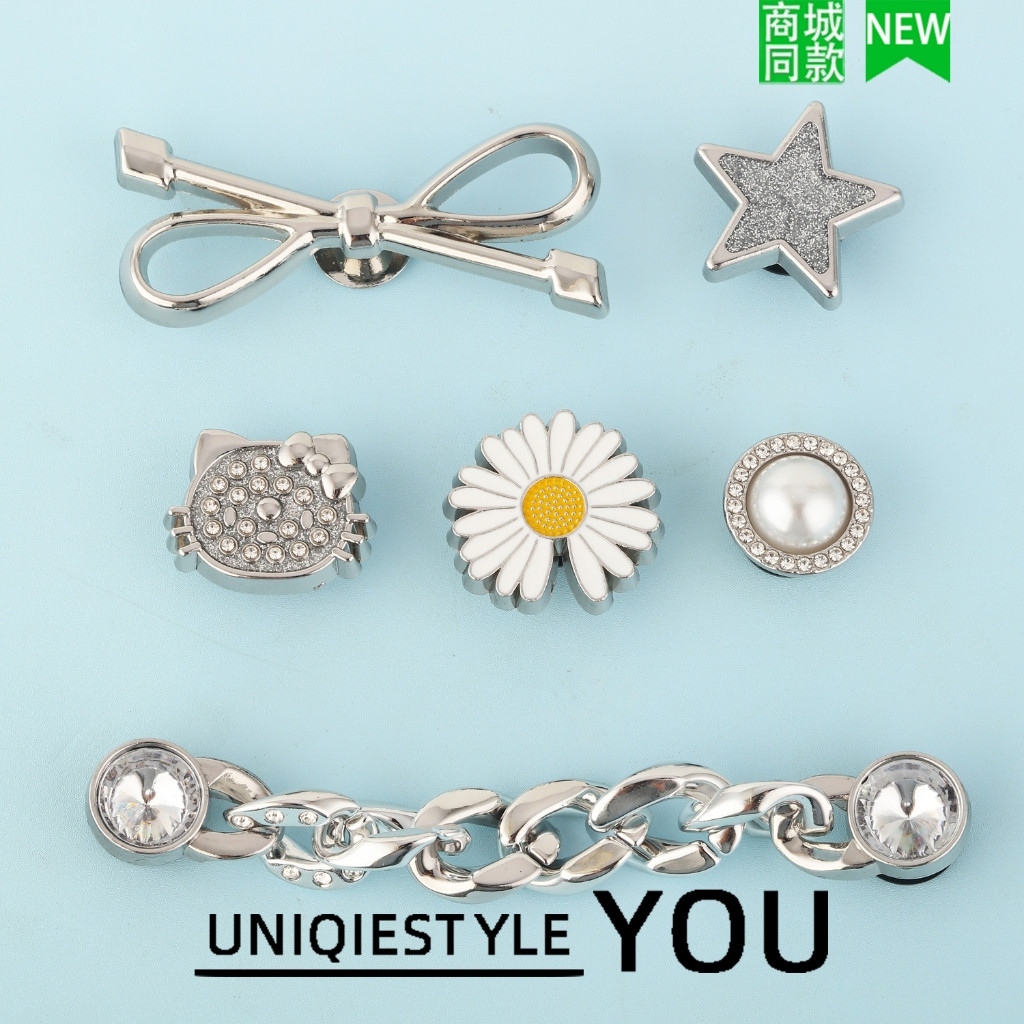 现货直发 เครื่องประดับรองเท้ารูปแบบใหม่ โลหะสีเงินและโบว์ดอกไม้ 6 ชิ้น ปรับแต่งให้ความชอบของคุณ