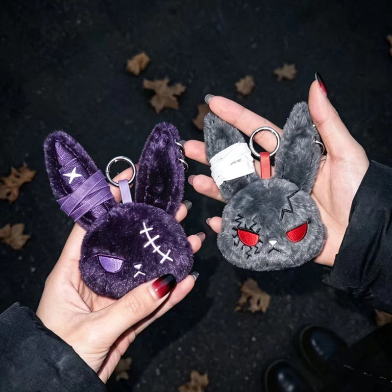 Cool Dark Broken Face กระต่ายตุ๊กตาพวงกุญแจหลายสี Gothic Bunny ตุ๊กตาของเล่นสําหรับปัจจุบัน