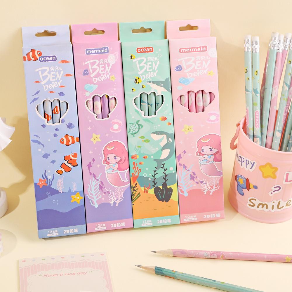 ดินสอไม้2B กล่องเล็กมี12แท่ง ลายการ์ตูนน่ารักเหมาะ