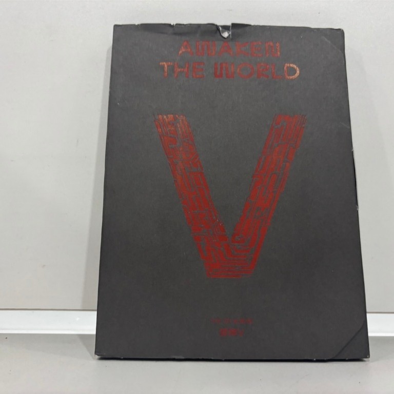 1 CD MUSIC  ซีดีเพลงเกาหลี    WayV - Vol.1 [Awaken The World] ver World   (F3A12)