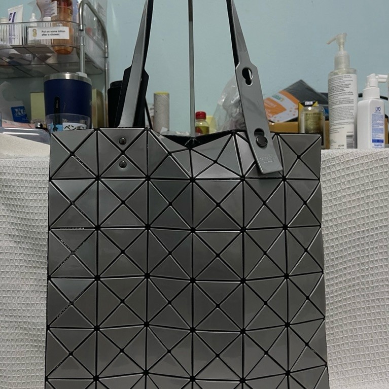 BAO BAO ISSEY MIYAKE รุ่น Lucent. 6x6 แท้100%