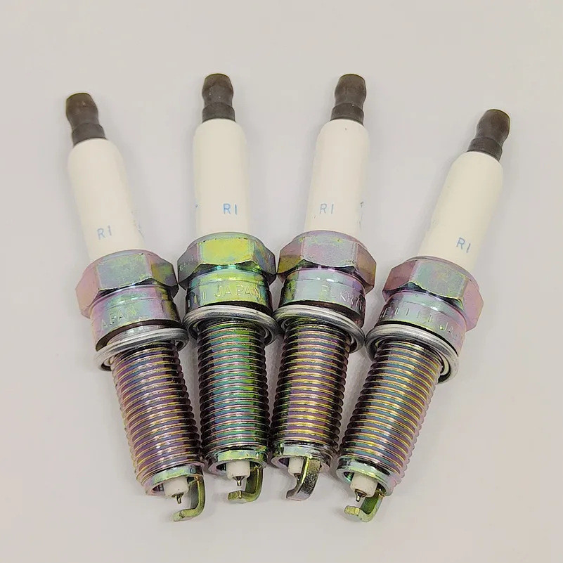 YR6NPP332 เหมาะสําหรับ Mercedes-Benz Chrysler Nissan Toyota Mitsubishi หัวเทียนรถยนต์ 0242140512