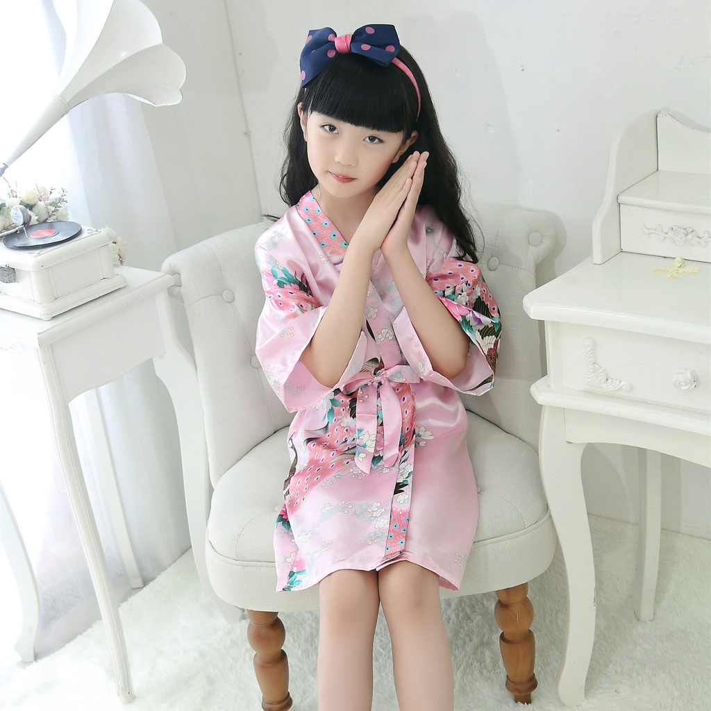 นักเรียนหญิงจําลองผ้าไหมผ้าไหมน้ําแข็ง Nightgown Bath Nightgown Yukata สั้นฤดูใบไม้ผลิฤดูร้อนขนาดกลา