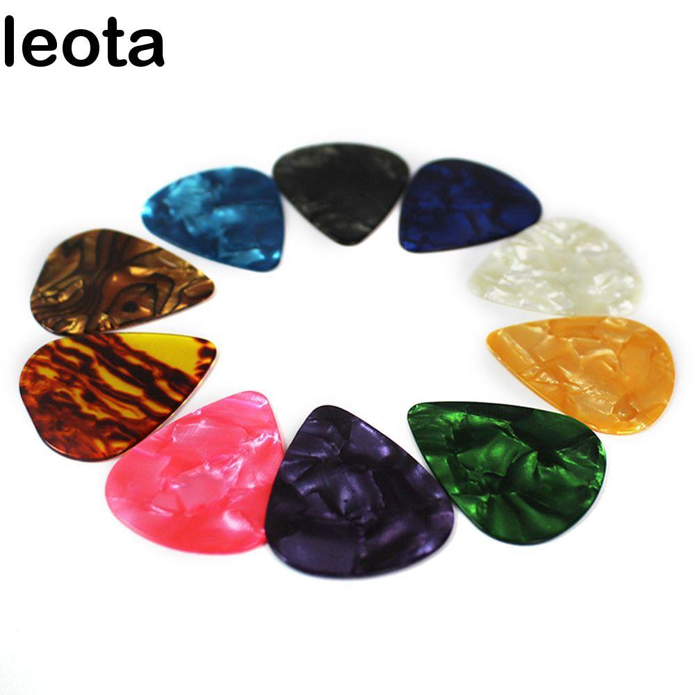 LEOTA 10 ชิ้นกีตาร์ Picks สามเหลี่ยมกีตาร์สีสันสดใสอุปกรณ์เสริมอะคูสติกกีตาร์ Mediator Finger Shrapnel