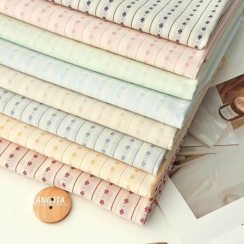 Preorder-ผ้าคอตตอนJacquard(ทอลายในเนื้อผ้า) คอตตอน100% หน้ากว้าง 145ซม. ผ้าเมตรนำเข้า
