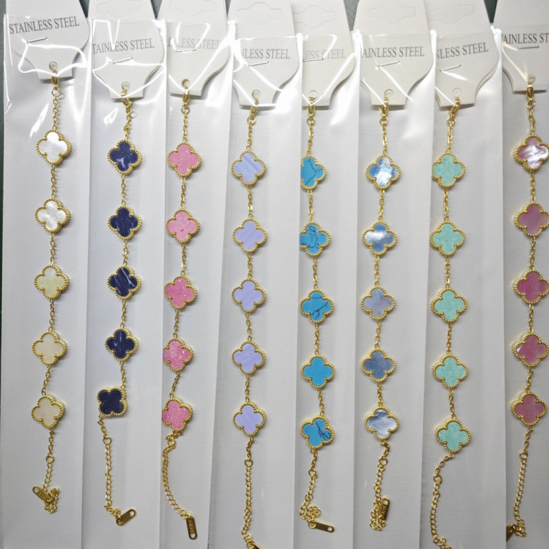 Four-Leaf Clover 1.5 ซม.ชุบสร้อยข้อมือสองด้านทอง 18k