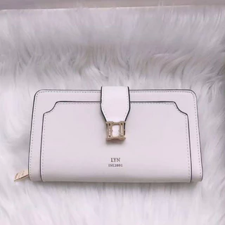 รุ่นใหม่ คอลขายดี ชุดของขวัญสำหรับสาวๆ กระเป๋าสตางค์ LY N 5 สี เเบบถือ ใบยาวทรงสวย อุปกรณ์ กล่อง ถุงผ้า ป้ายราคา