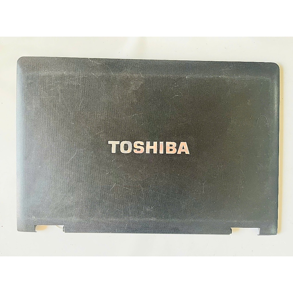 เปลี่ยนเคสแล็ปท็อป Toshiba Satellite Pro S500L รุ่นเก่า
