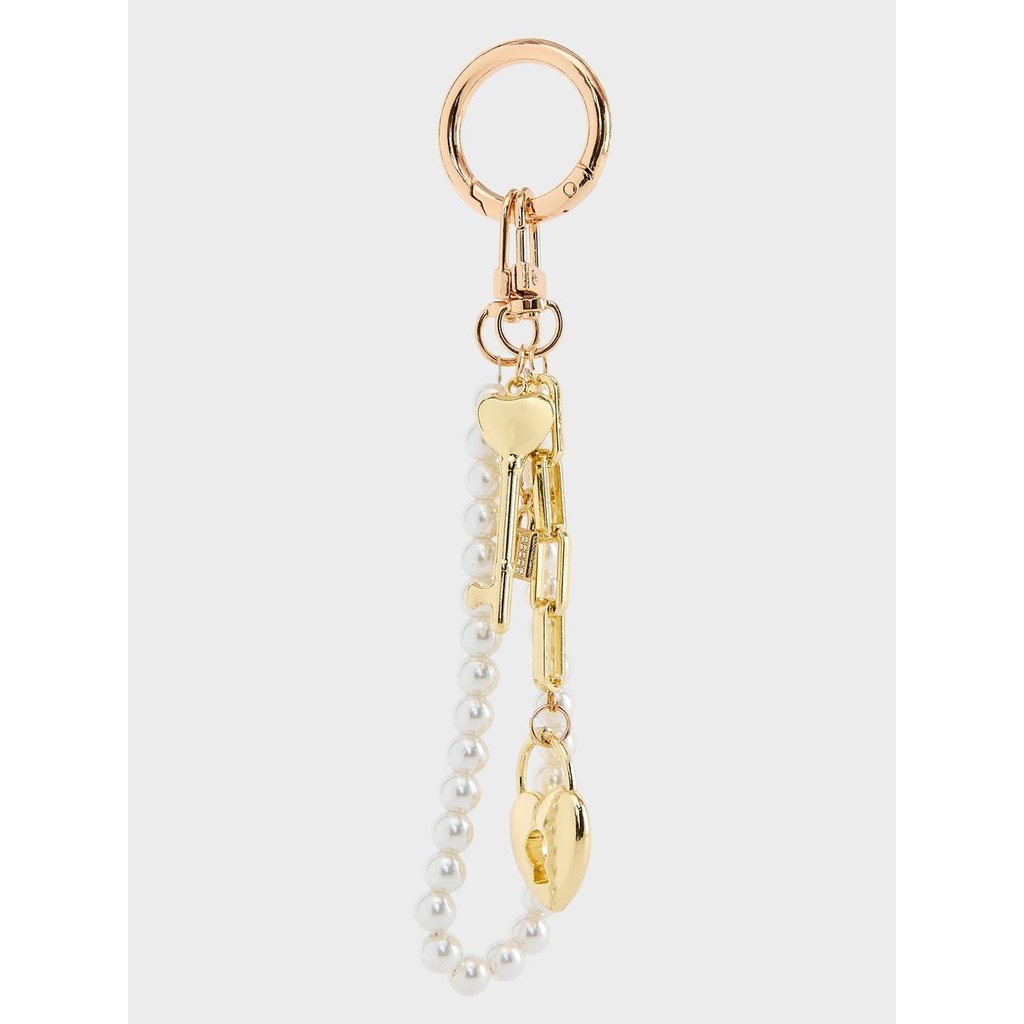 [Pomelo] พวงกุญประดับมุกจี้รูปหัวใจ / Pearl and Heart Charm Keyring