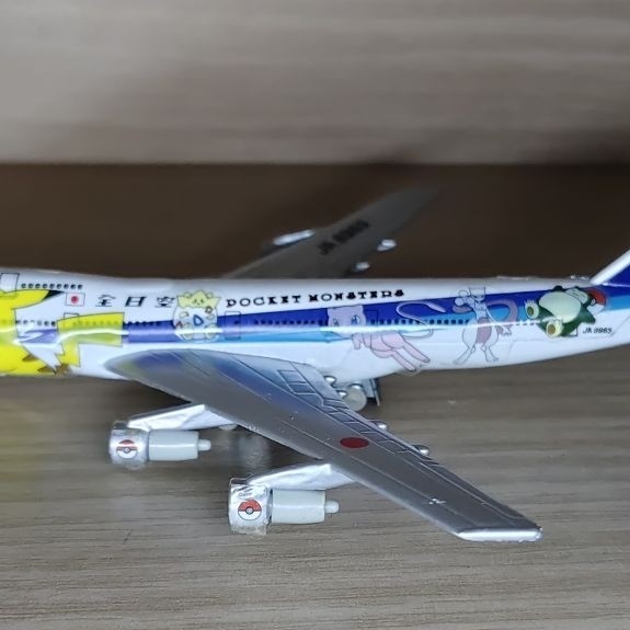 โมเดลเครื่่องบิน โปเกมอน TOMY Tomica Boeing 747 JAL ANA Pokemon 1/415