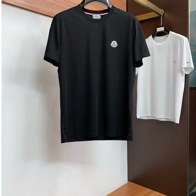 Moncler2026 Moncler 2026 คลาสสิกรอบคอแขนสั้นเสื้อยืดผู้ชายผู้หญิงสไตล์ 2025 ฤดูใบไม้ร่วง Bottoming ห