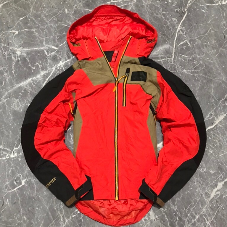 เสื้อแจ็คเก็ตกลางแจ้ง Eider Goretex Gorpcore