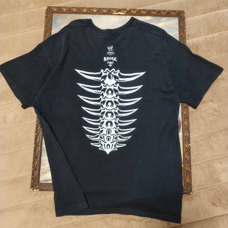 เสื้อ WWE Official Beast Spine