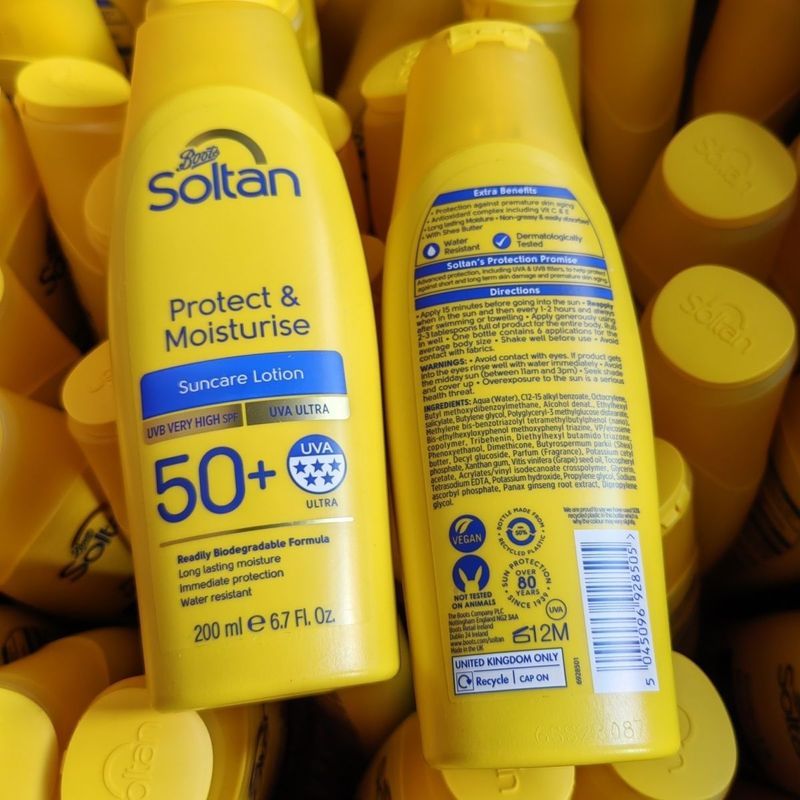 พร้อมสต็อกในประเทศของแท้ Boots Soltan Adult Sunscreen 8 Hours Long-Lasting Protection SPF50+Times 50