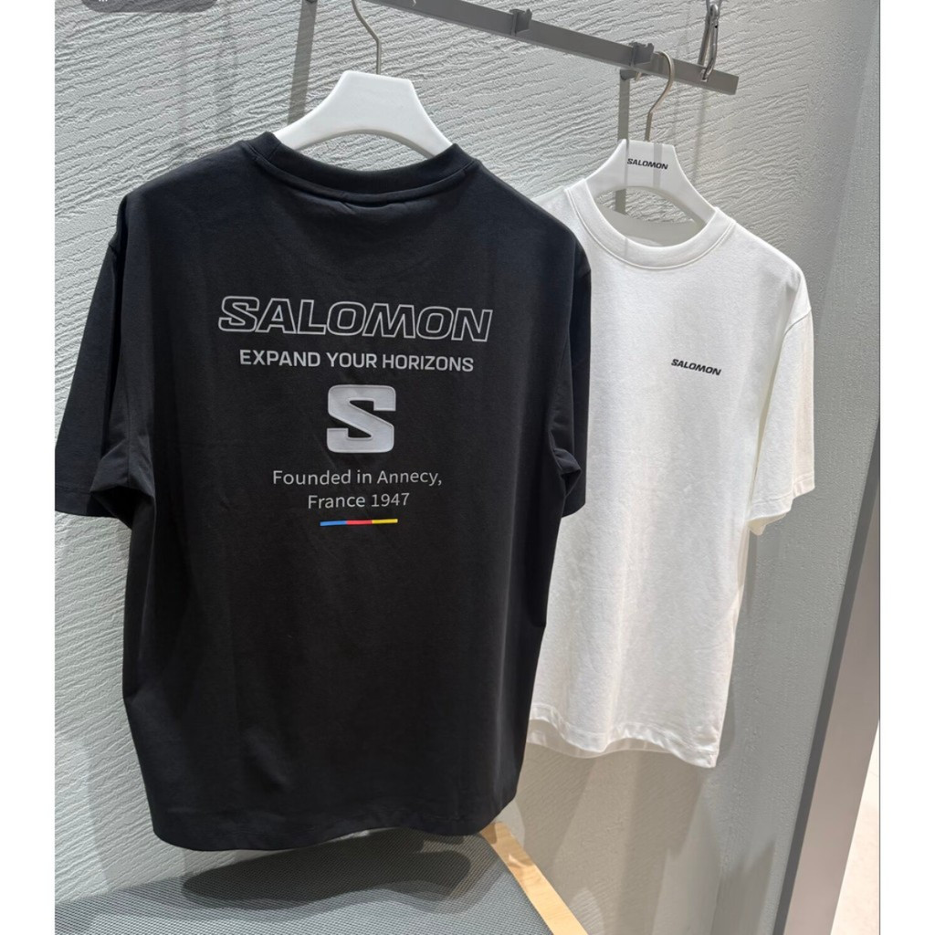 SALOMON S โลโก้ Snow Mountain Rainbow Stripe ด้านหน้าและด้านหลังพิมพ์กลางแจ้งนุ่ม Breathable 200GSM แขนสั้นผู้ชายด้านบน
