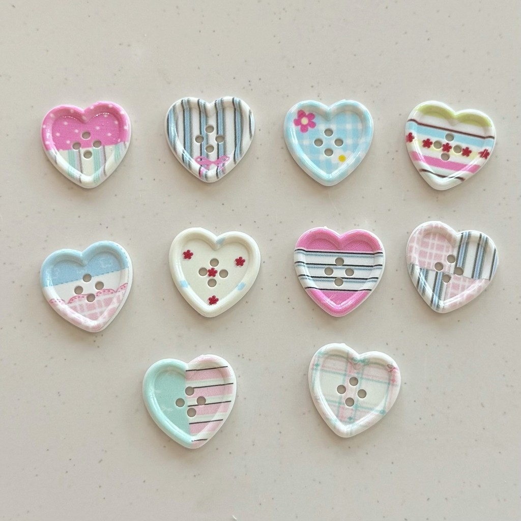 [KooKa]♥20 Love Heart ปุ่ม Ins เครื่องประดับอุปกรณ์เสริมปุ่มอุปกรณ์เสริมผมเคสโทรศัพท์รองเท้าดอกไม้เสื้อผ้าอุปกรณ์เสริมปุ่ม diy วัสดุ