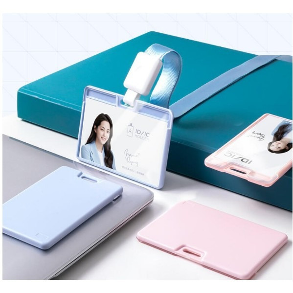 Deli Pemegaang Tag Nama 64802 OuYang Nana Series Retractable ชื่อ Badge เชือกเส้นเล็กพลาสติก Push Sl