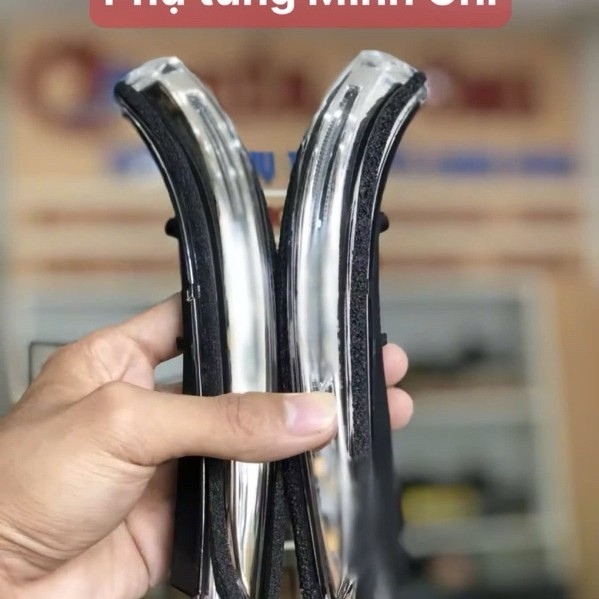 ไฟสัญญาณบนกระจก Hyundai I10 Grand, 87614B4000, 87624B4000
