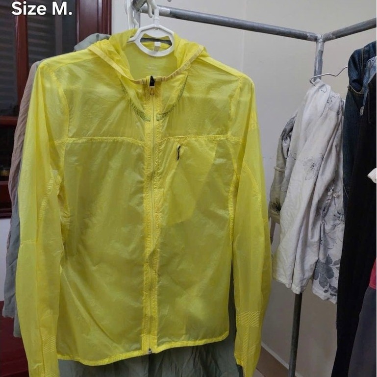 เสื้อกันลมผู้หญิง ไซส์ M A99.