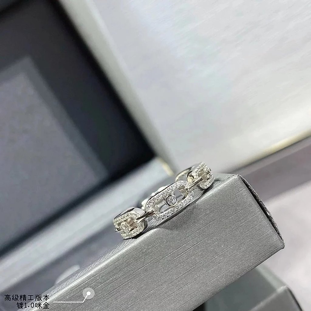 โวลต์ชุบทอง ขนาด 1.0 mm พร้อมเพชรแถว รหัสแหวนเบอร์ 678 สไตล์คลาสสิก