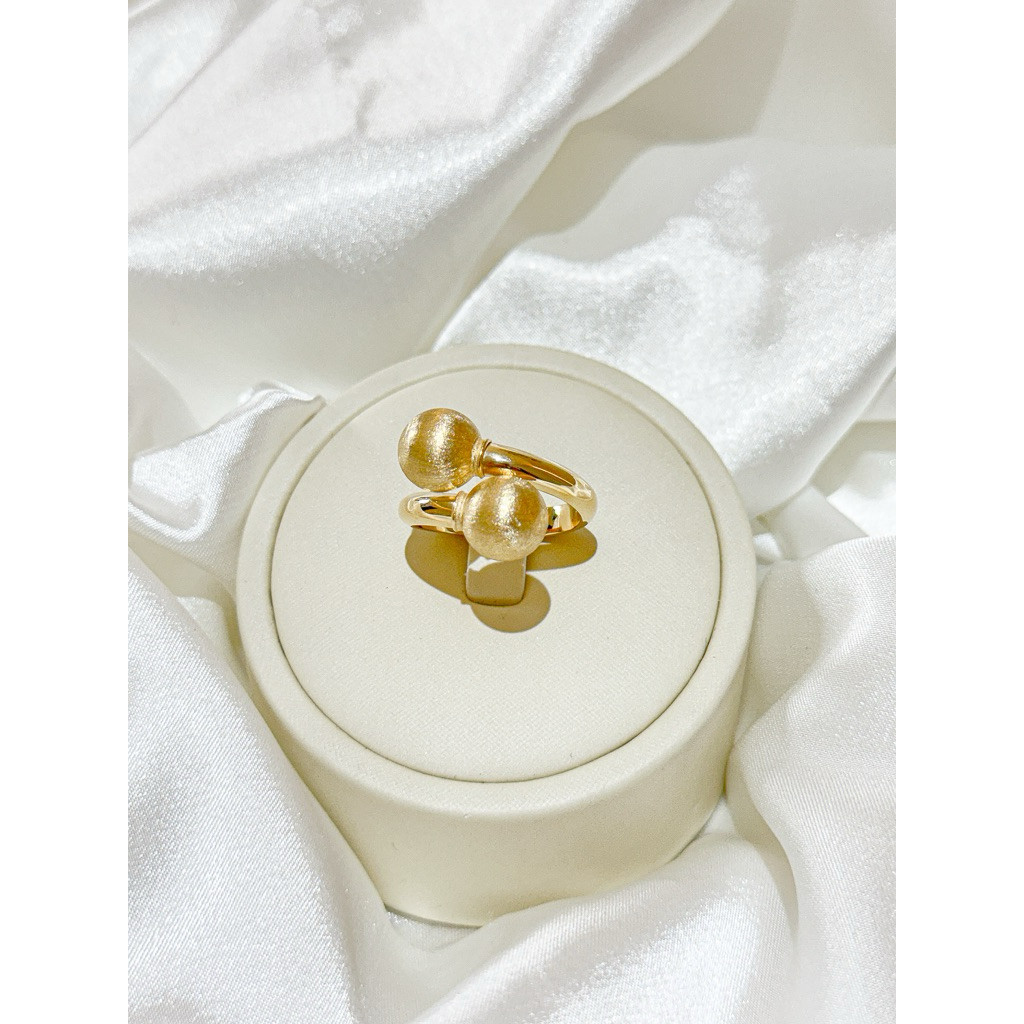 แหวน MGOLD ผิวสัมผัสแบบด้าน | ทองคำซาอุดีอาระเบีย 18K (สามารถจำนำได้) | ทองคำสีเหลือง
