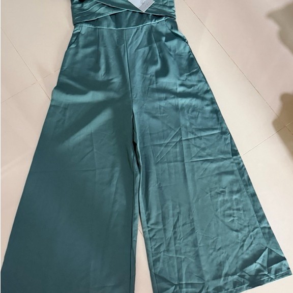 New!! ส่งต่อจั๊มยาว ปาดไหล่ (Size M) ทรงสวย จาก Brand Jidapa 💚